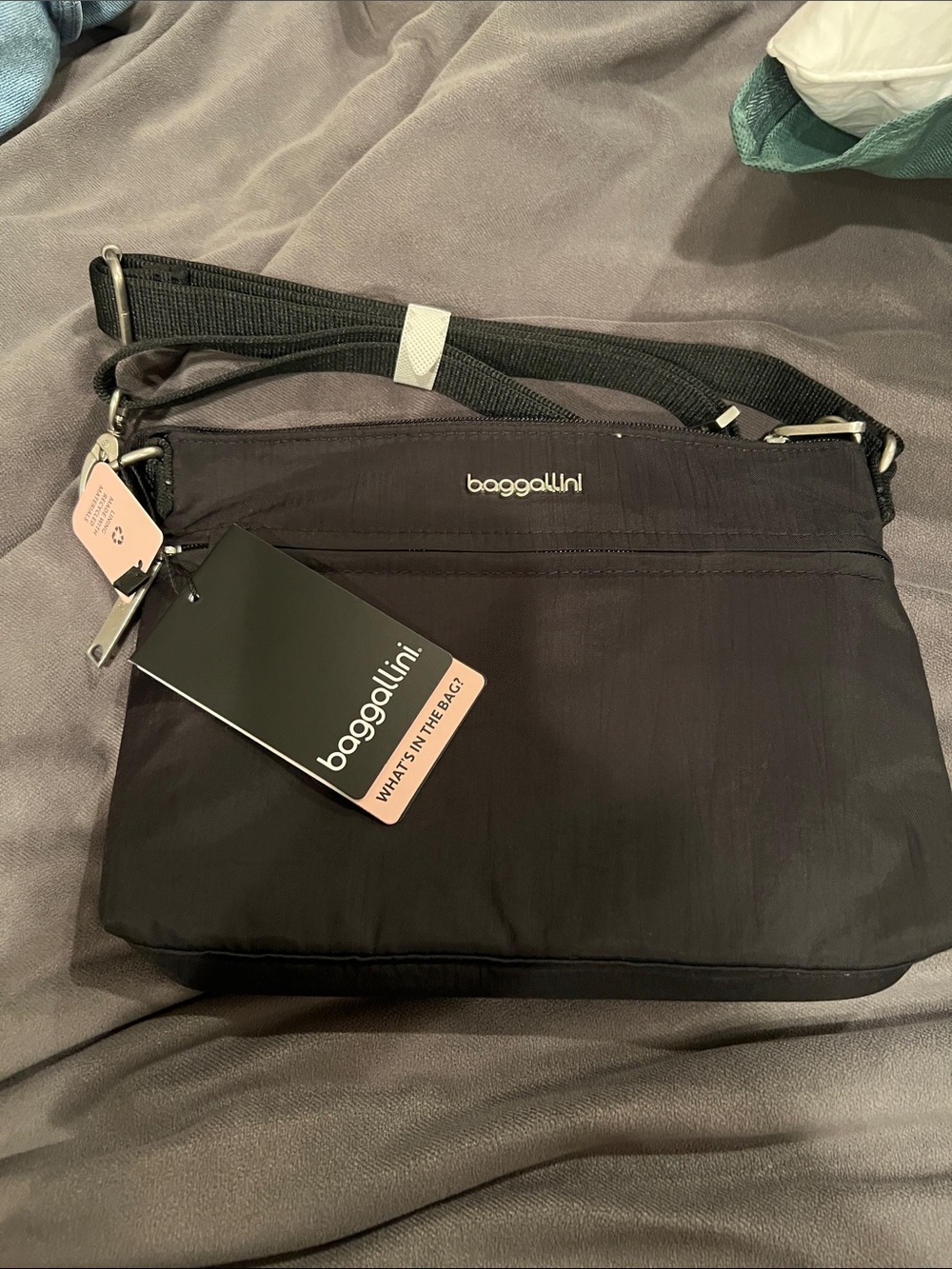 Baggallini Black Crossbody Messenger Bag